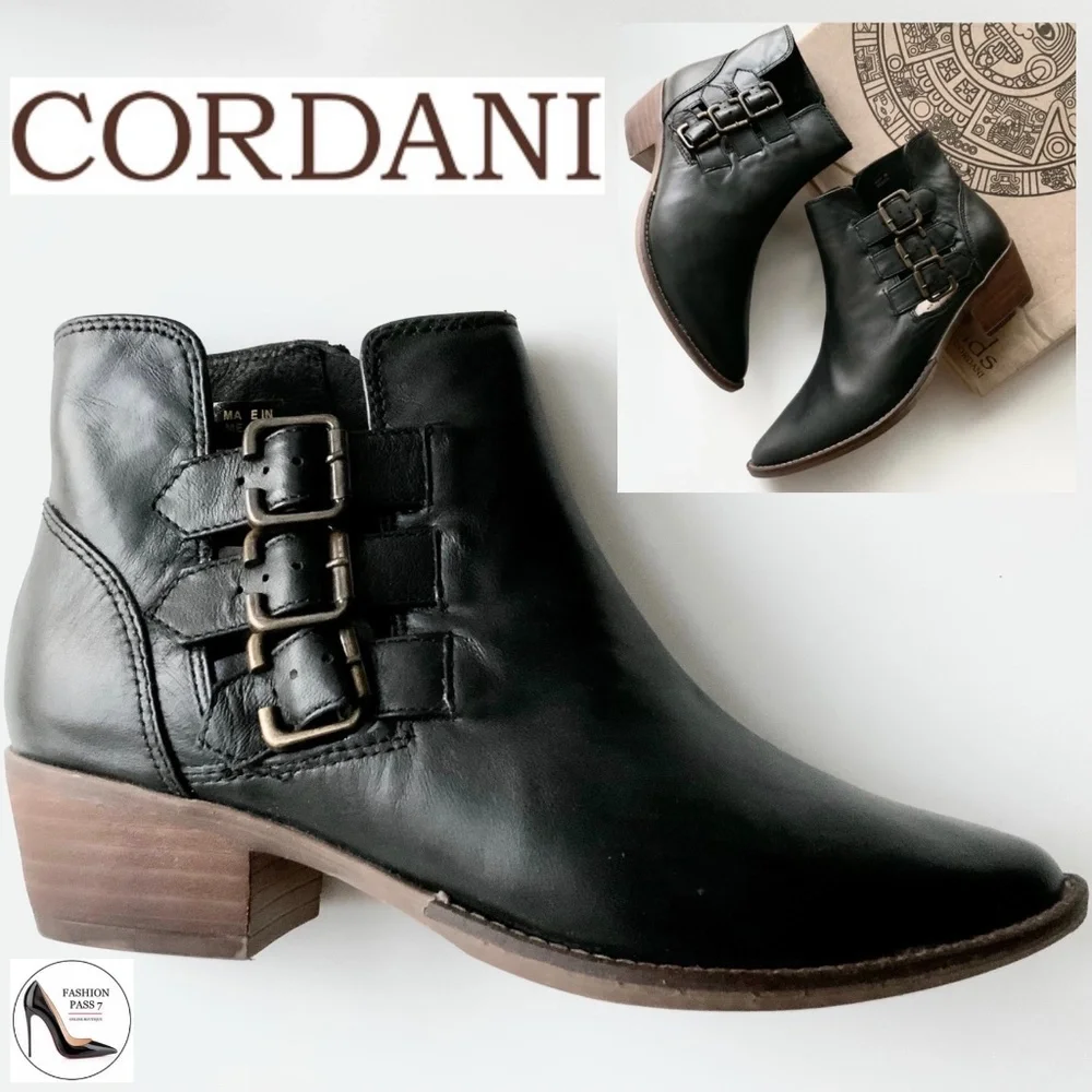 Five Worlds by Cordani Distressed Black Leather Buckle Heeled Ankle Boots Bootie - Picture 1 of 11